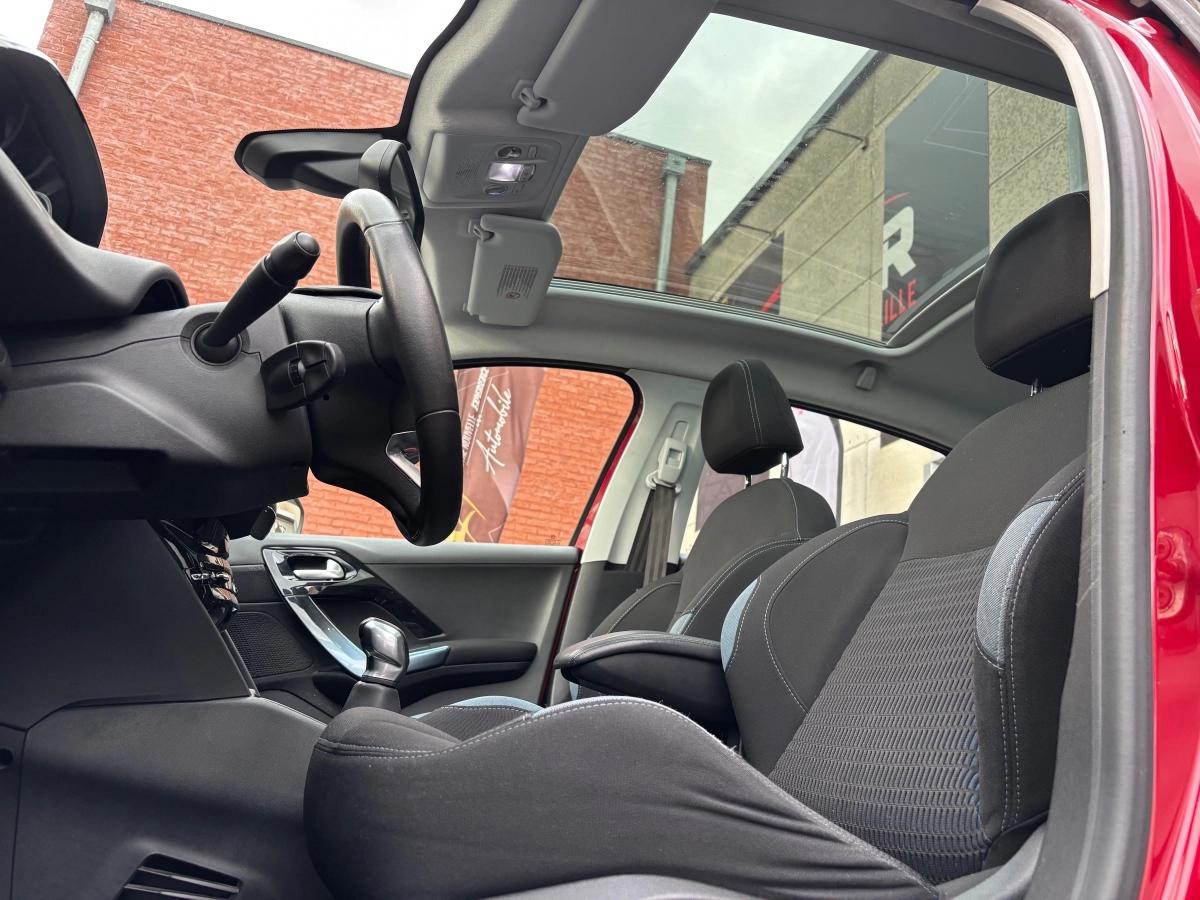 Aperçu indisponible de Peugeot 208