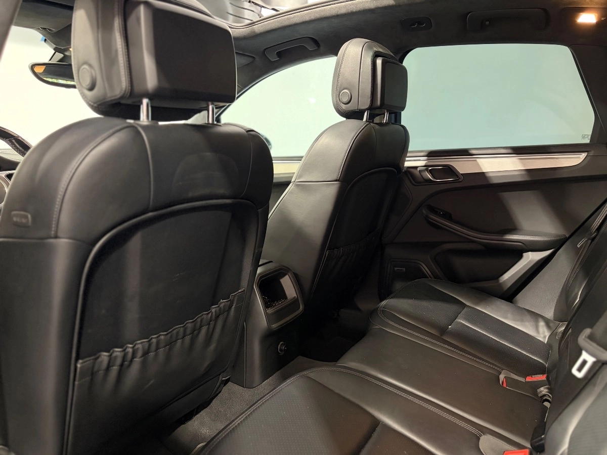 Porsche Macan - photo 15