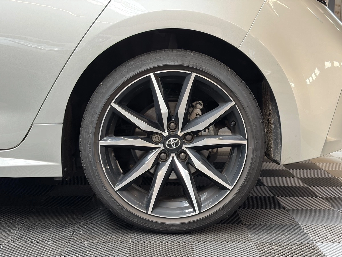Toyota Corolla - photo 14