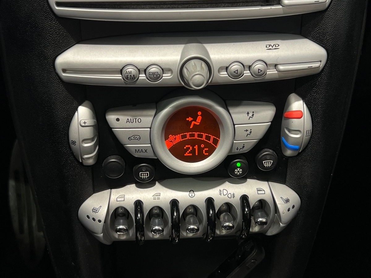 Mini Cabrio - photo 23