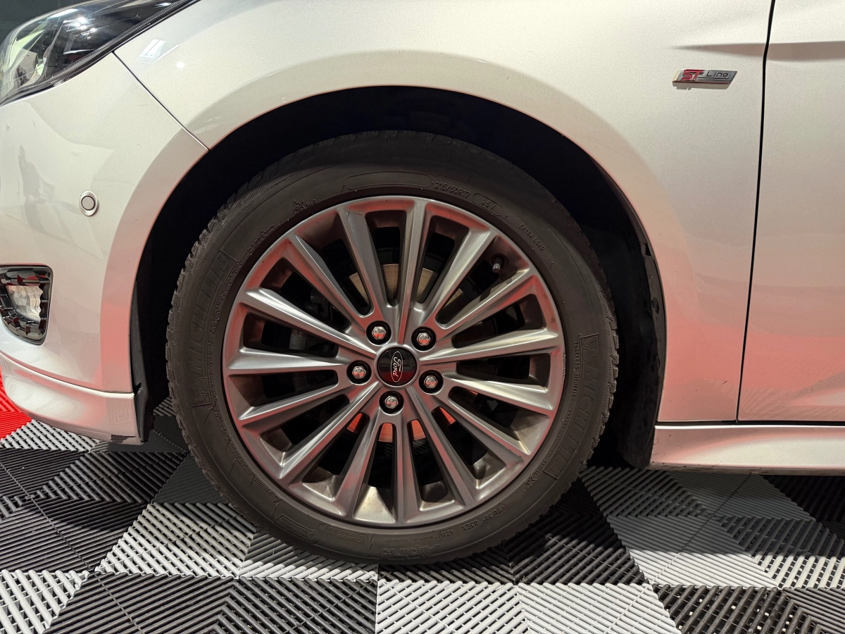 Ford Focus - photo 28