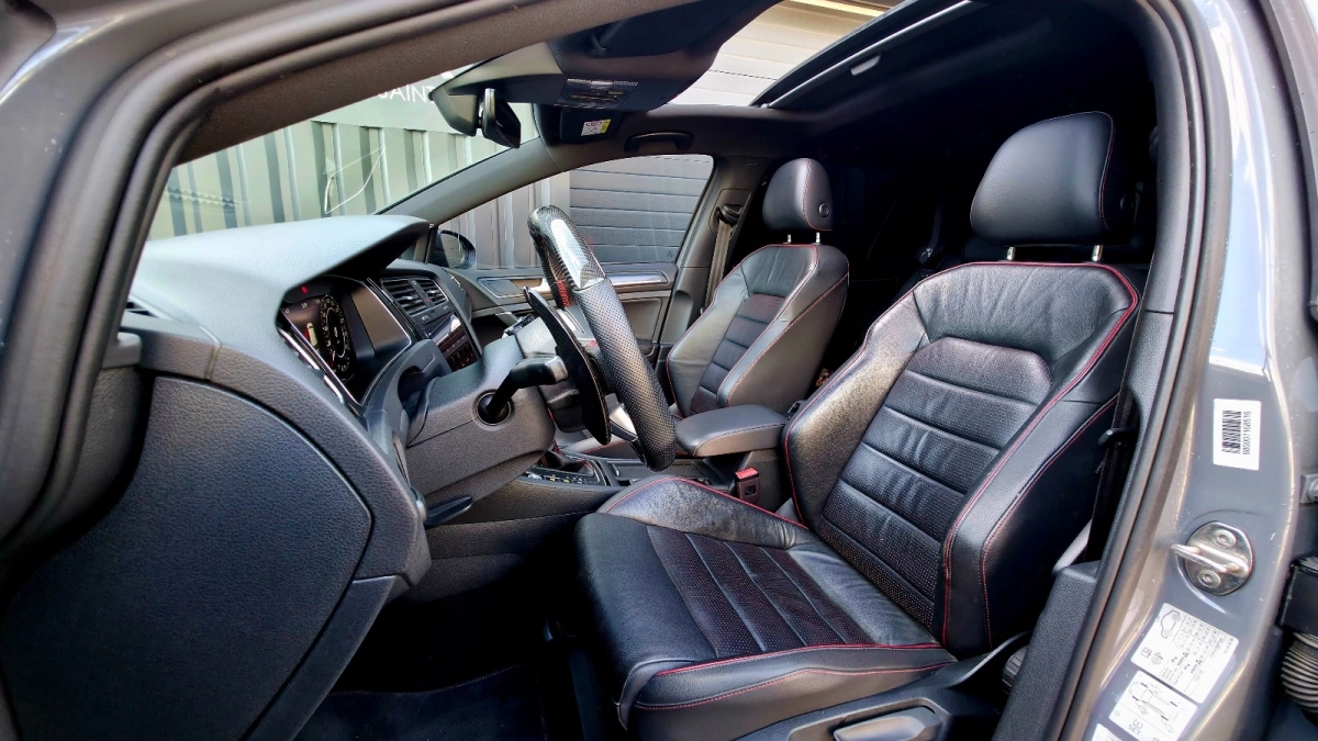 Volkswagen Golf - photo 11