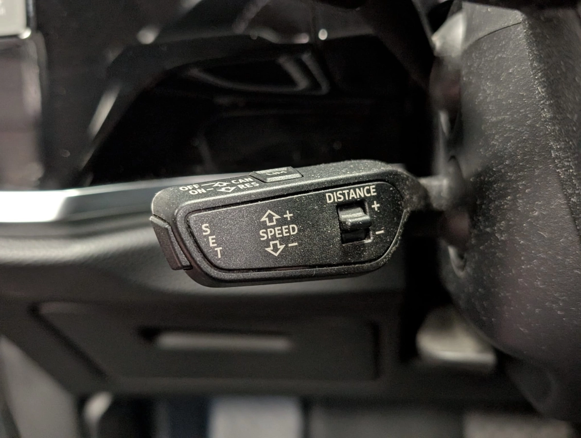 Audi Q3 - photo 14