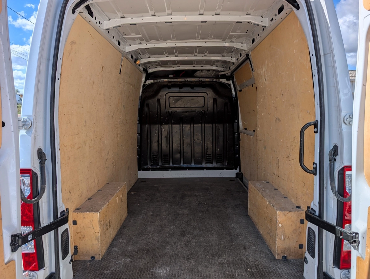 RENAULT MASTER VU - photo 26