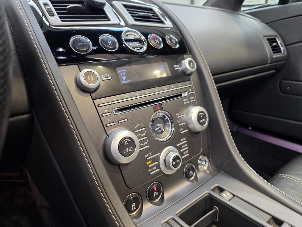 Aston Martin V8 Vantage ROADSTER 4.7 425 SPORTSHIFT BVA