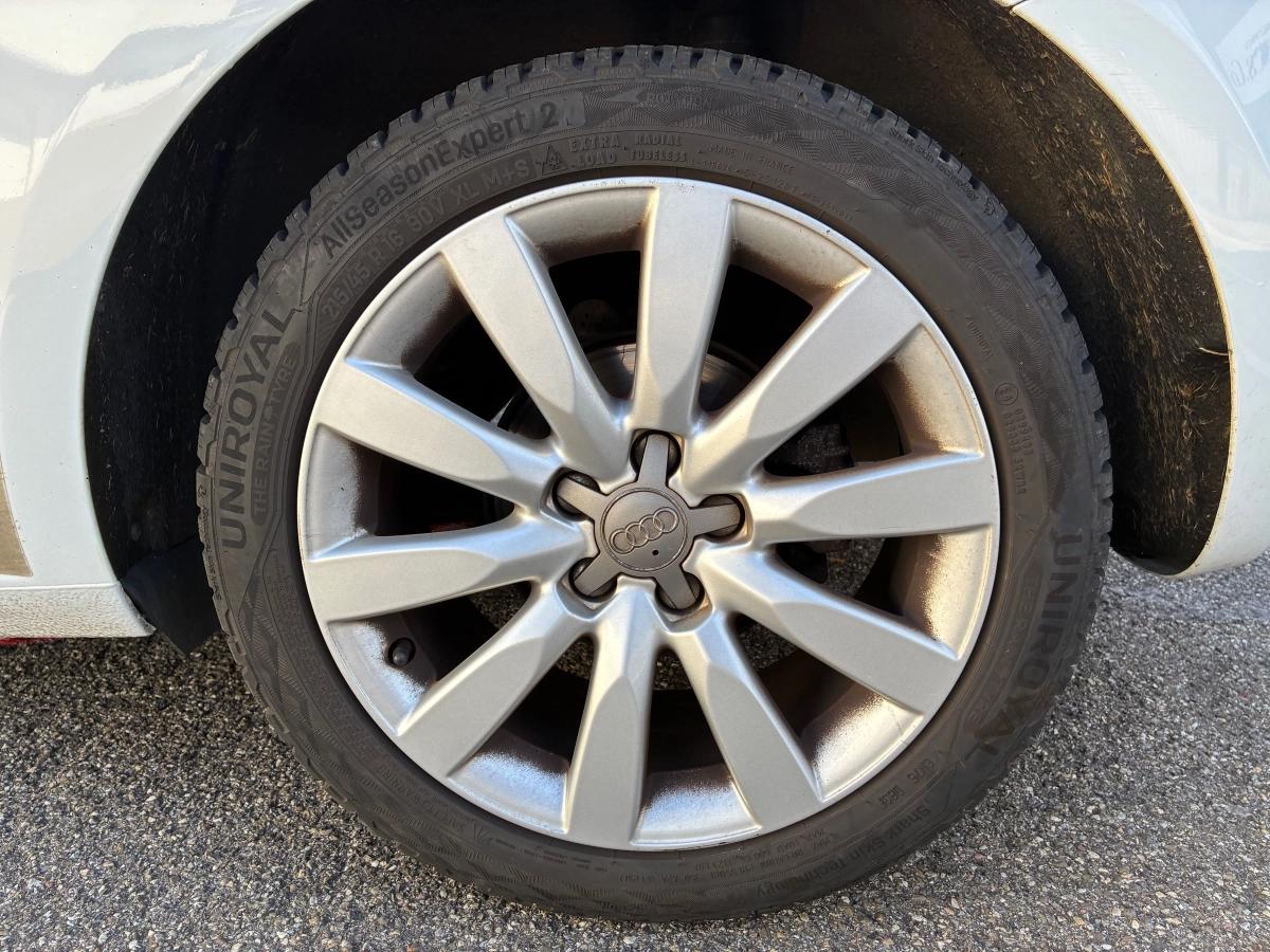 Audi A1 1.6 TDI 90 AMBITION