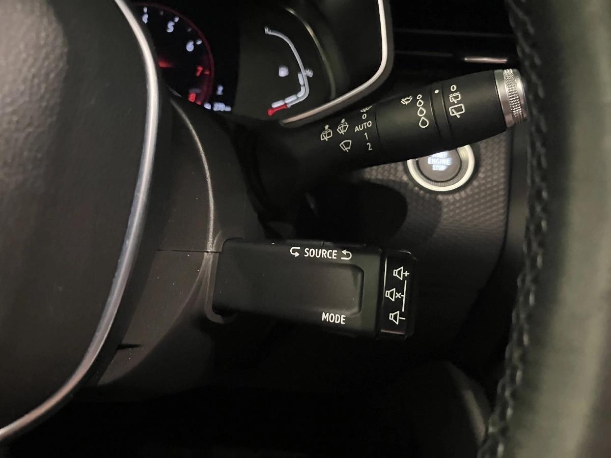 Renault Clio 1.0 TCE 100 INTENS