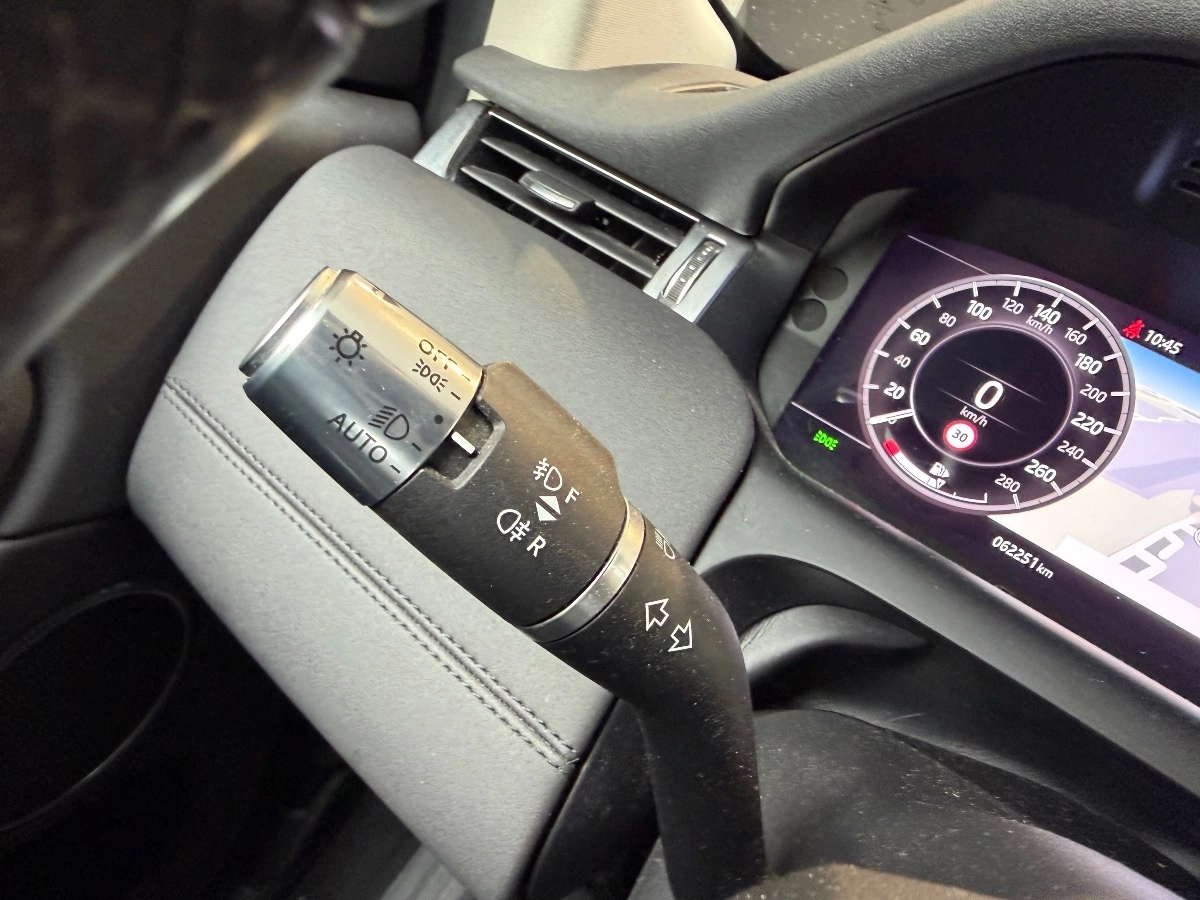 Land Rover Discovery Sport - photo 28