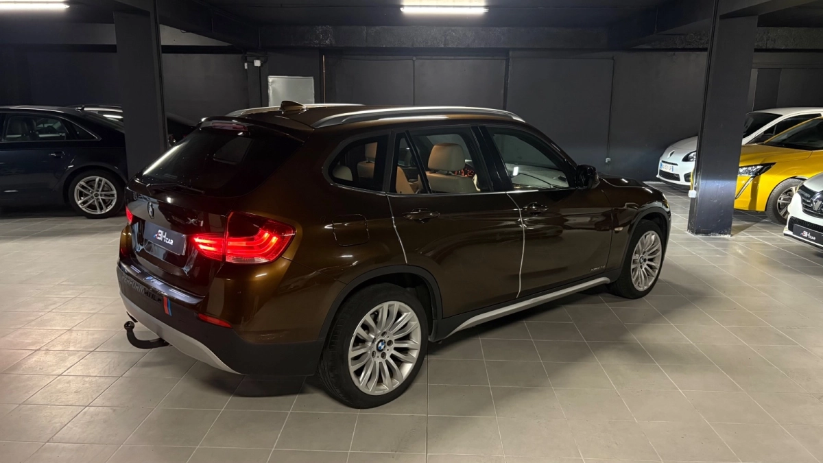 Bmw X1 - photo 8
