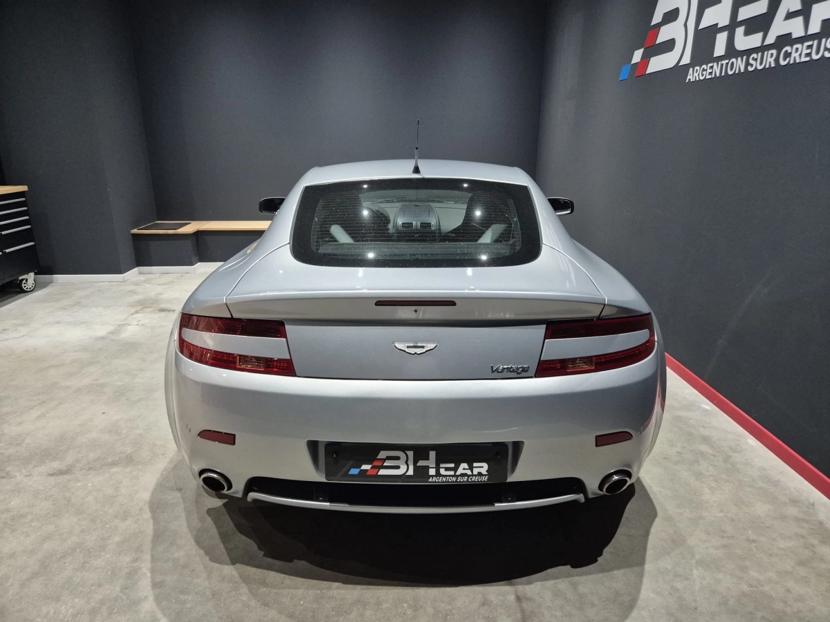 Aston Martin V8 Vantage - photo 7