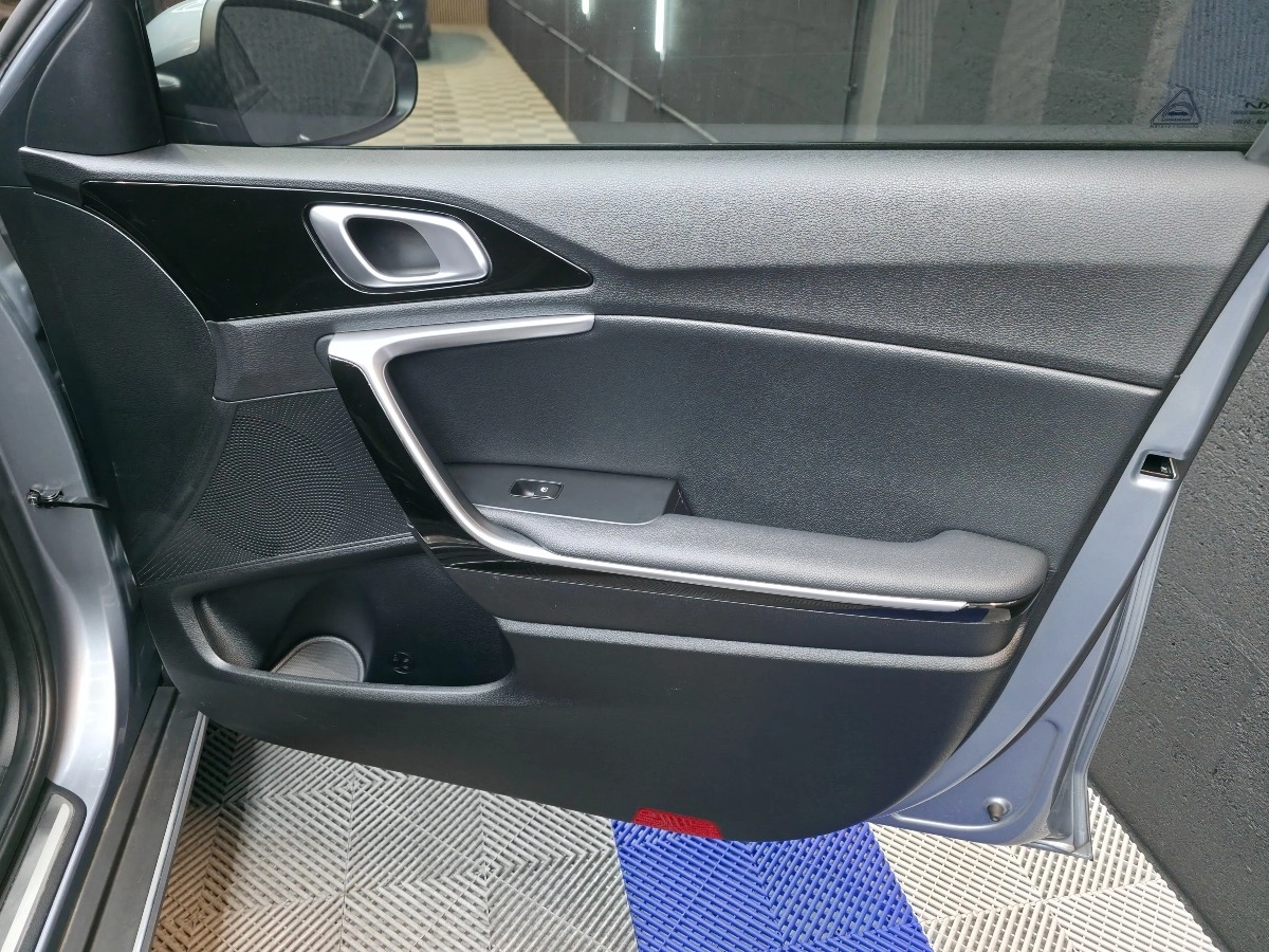 Kia Xceed - photo 28
