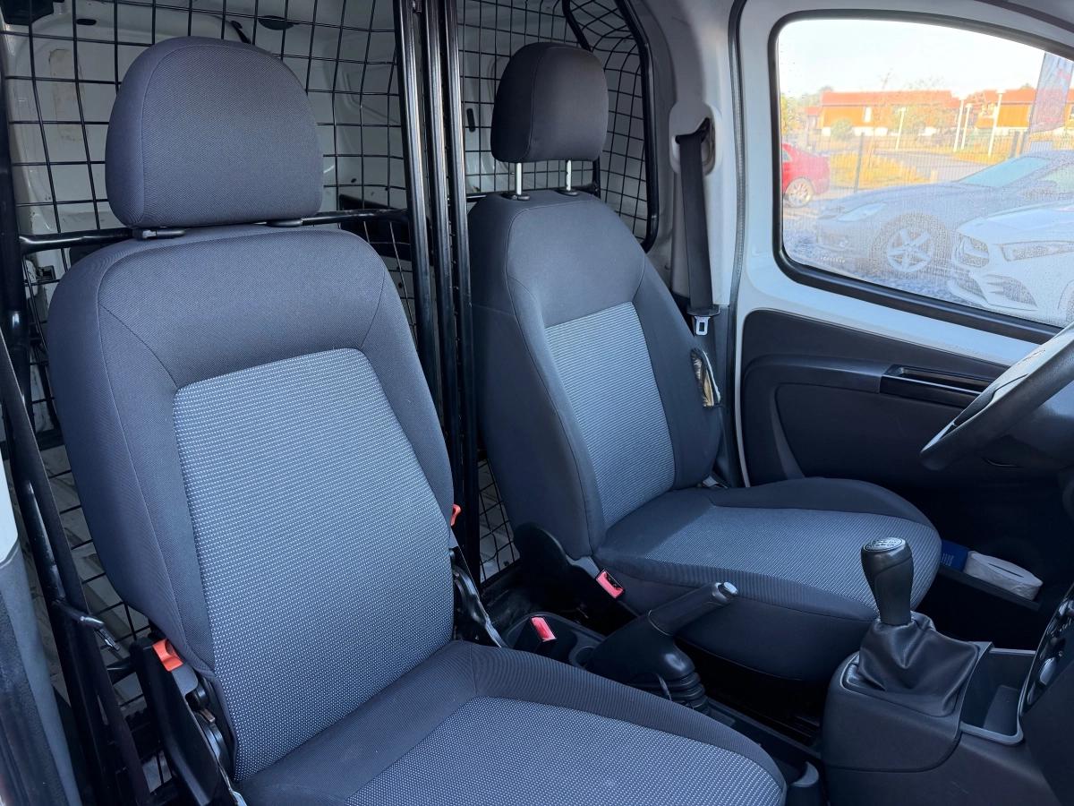 Aperçu indisponible de Peugeot Bipper