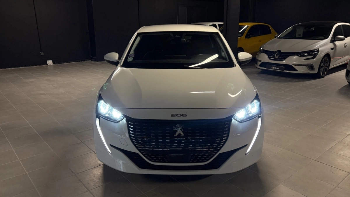 Peugeot 208 - photo 3
