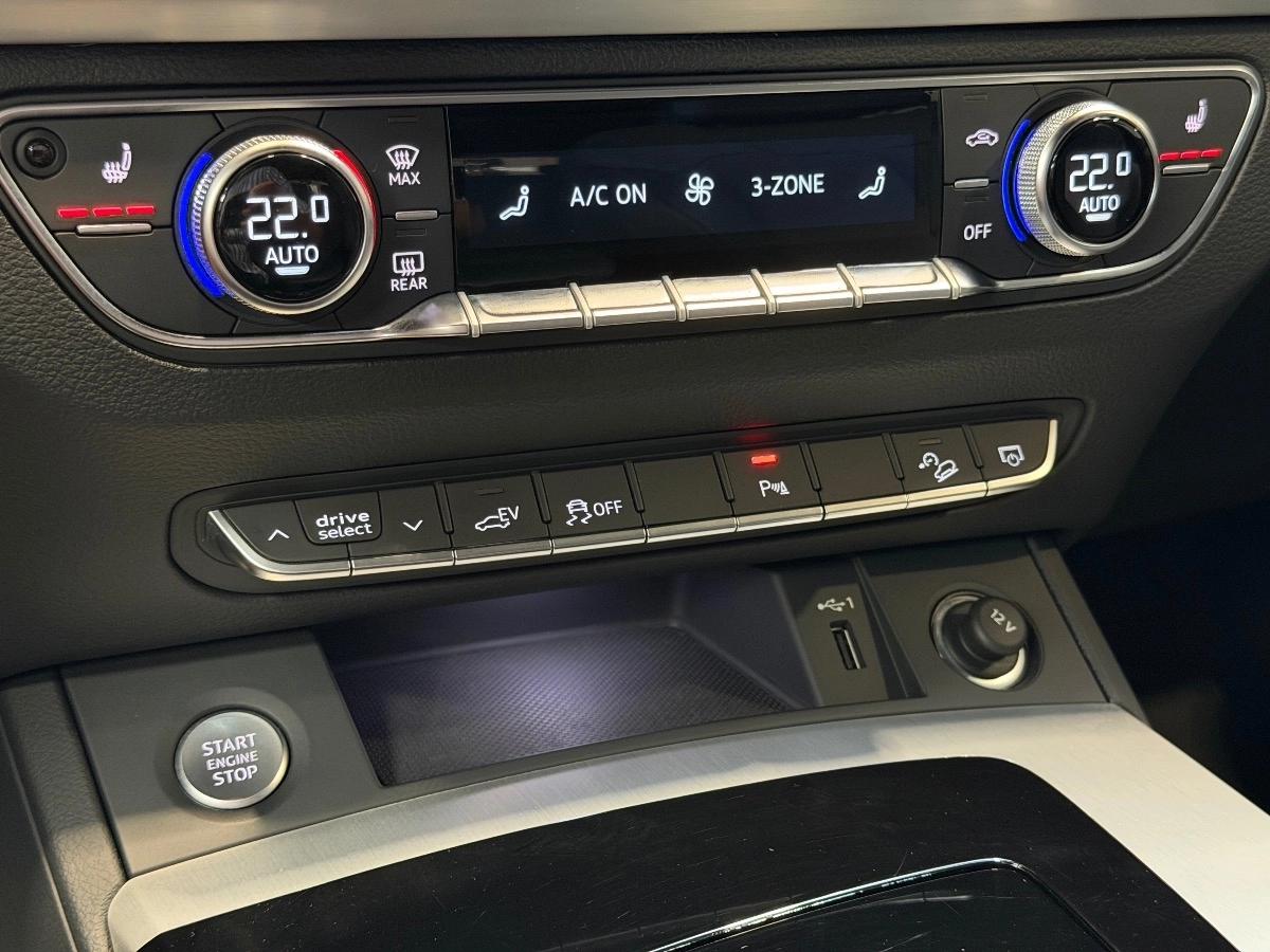 Audi Q5 Sportback 55 TFSIe  367 cv Black Edition S-Line Quattro - 1° Main - Toit Ouvrant - Hifi B&O