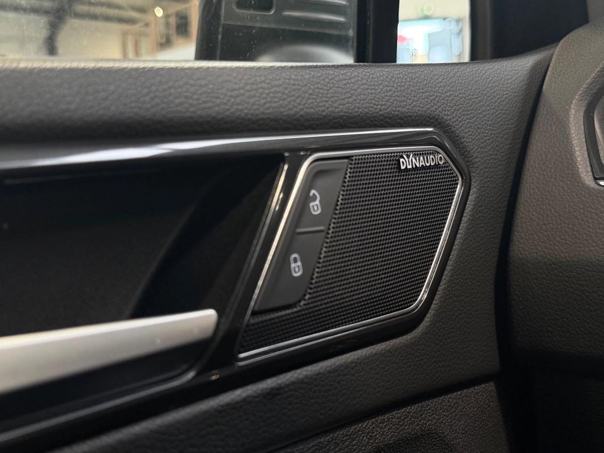 VOLKSWAGEN TIGUAN 2.0L TDi DSG7 150CH - FINITION CARAT EXCLUSIVE - TOIT OUVRANT/CAMERA/SIEGE ELEC