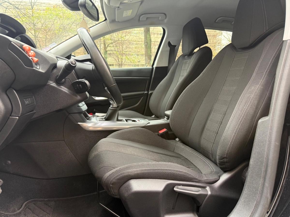 Peugeot 308 GENERATION-II 1.2 PURETECH 110 ALLURE START-STOP