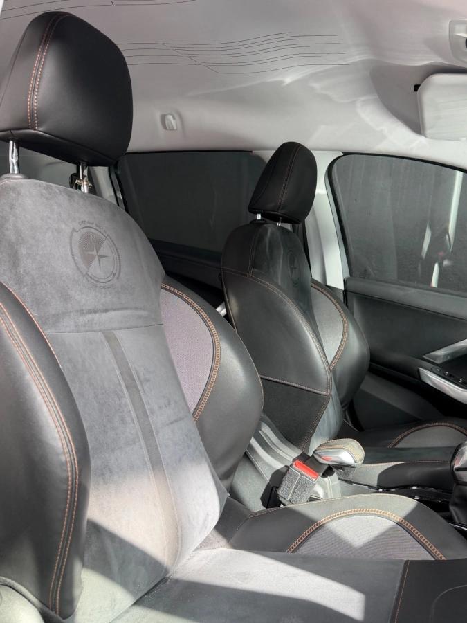 Peugeot 2008 GENERATION-I 1.6 BLUEHDI 100 CROSSWAY