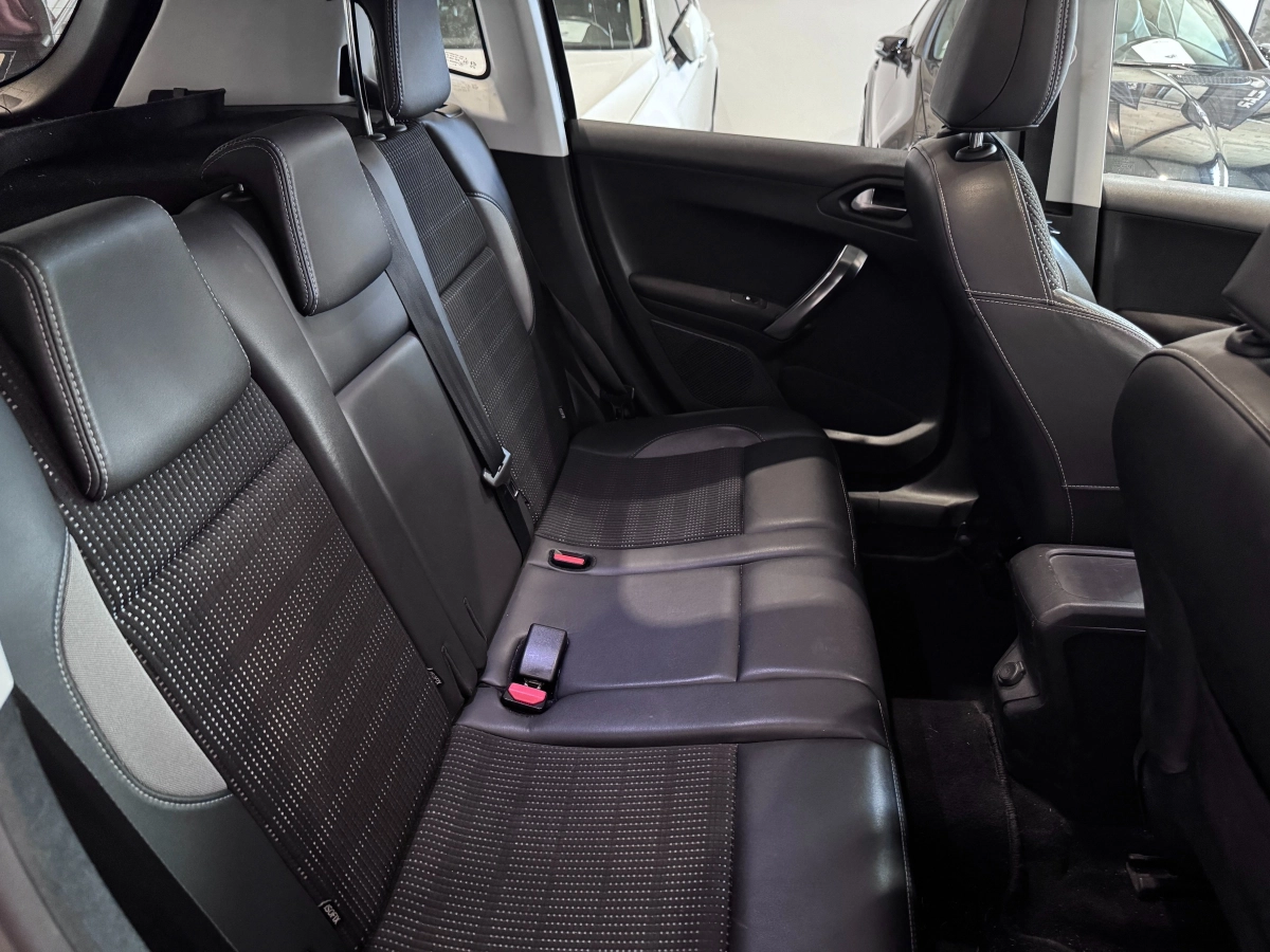 Peugeot 2008 - photo 13