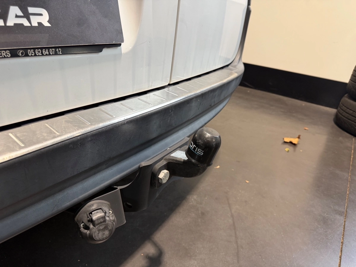 Renault Kangoo Express - photo 12