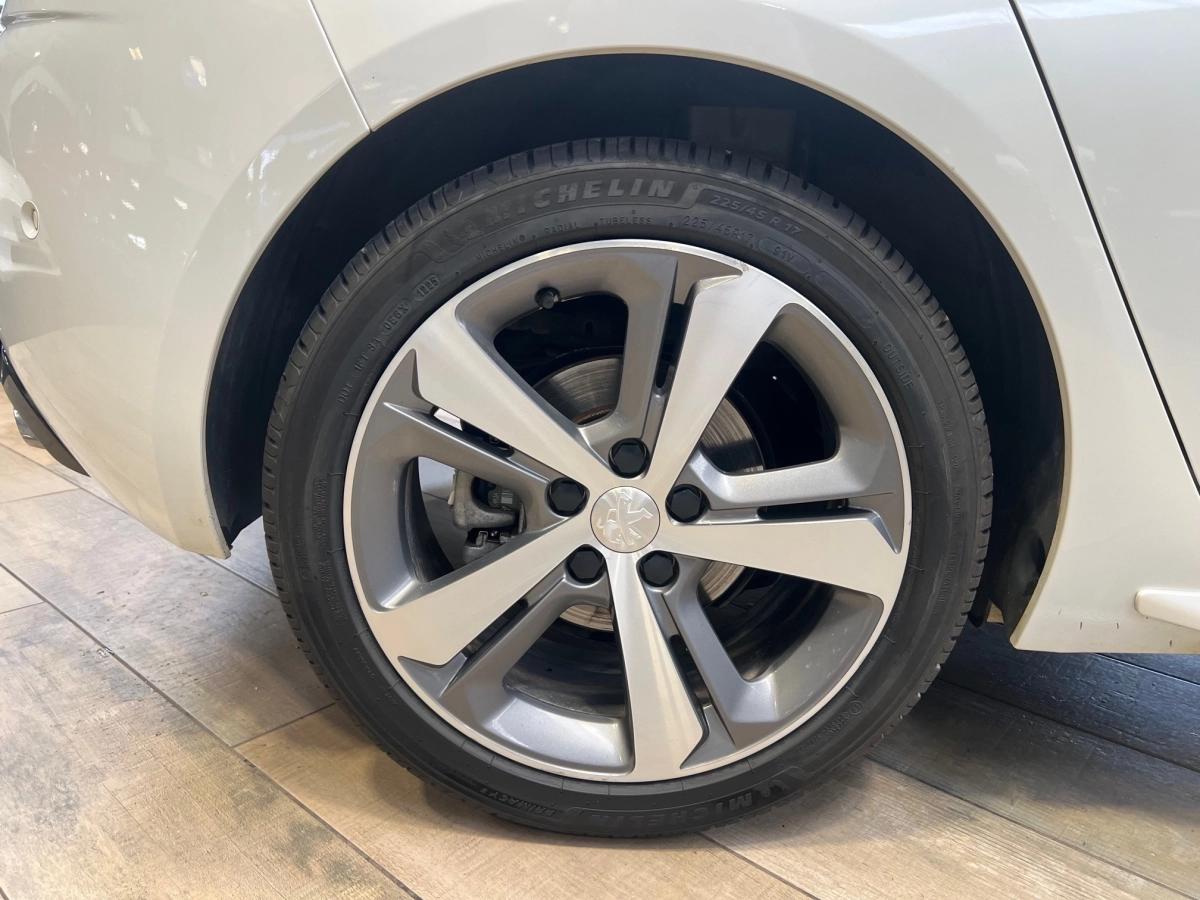 Peugeot 308 GENERATION-II 1.2 PURETECH 130 GT LINE START-STOP