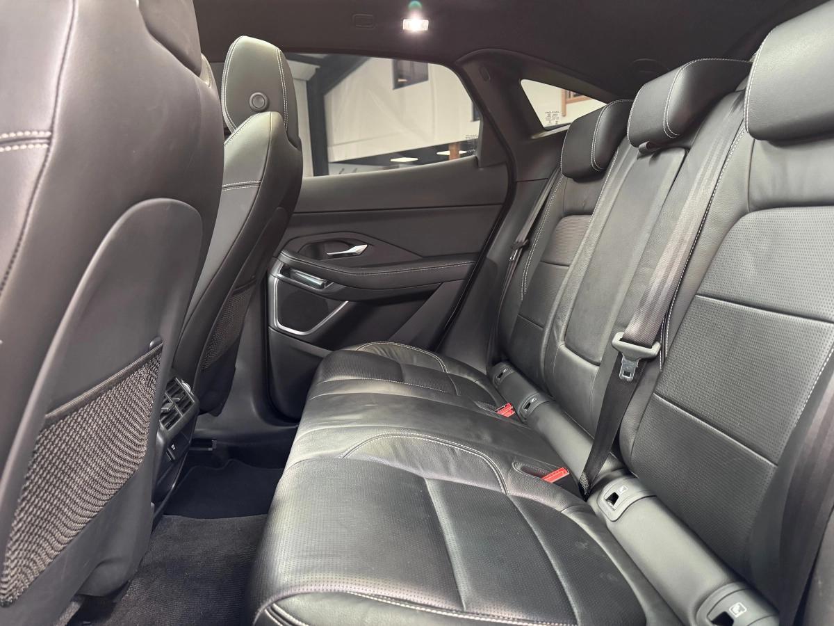 Jaguar E-pace 2.0 D240 240 R-DYNAMIC SE AWD BVA / TOIT PANO / MERIDIAN / SIEGES ELEC CHAUFFANTS
