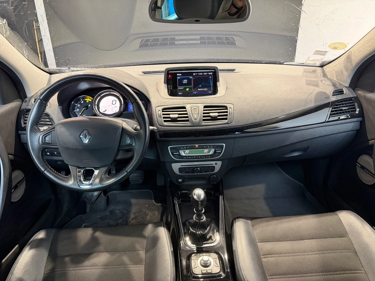 Renault Megane - photo 16
