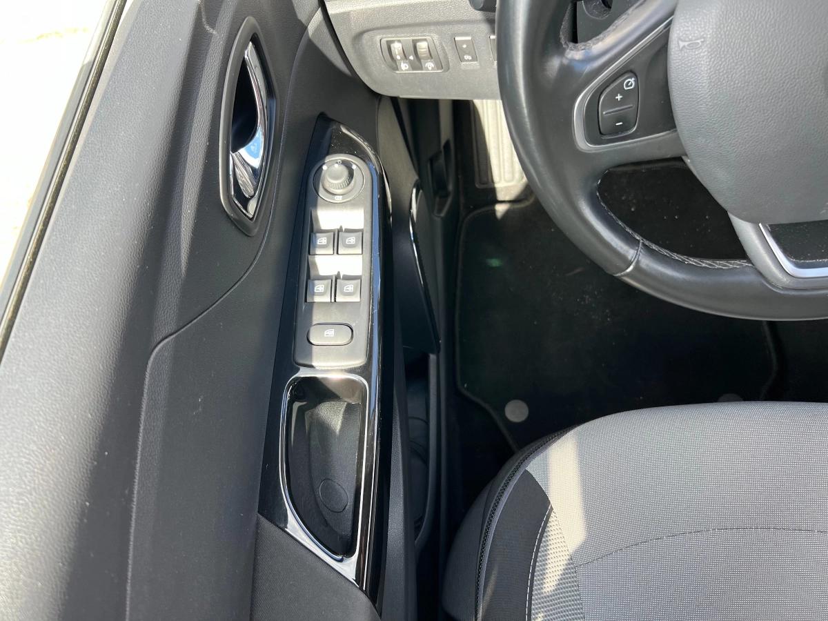 Renault Captur 0.9 TCE 90 INTENS