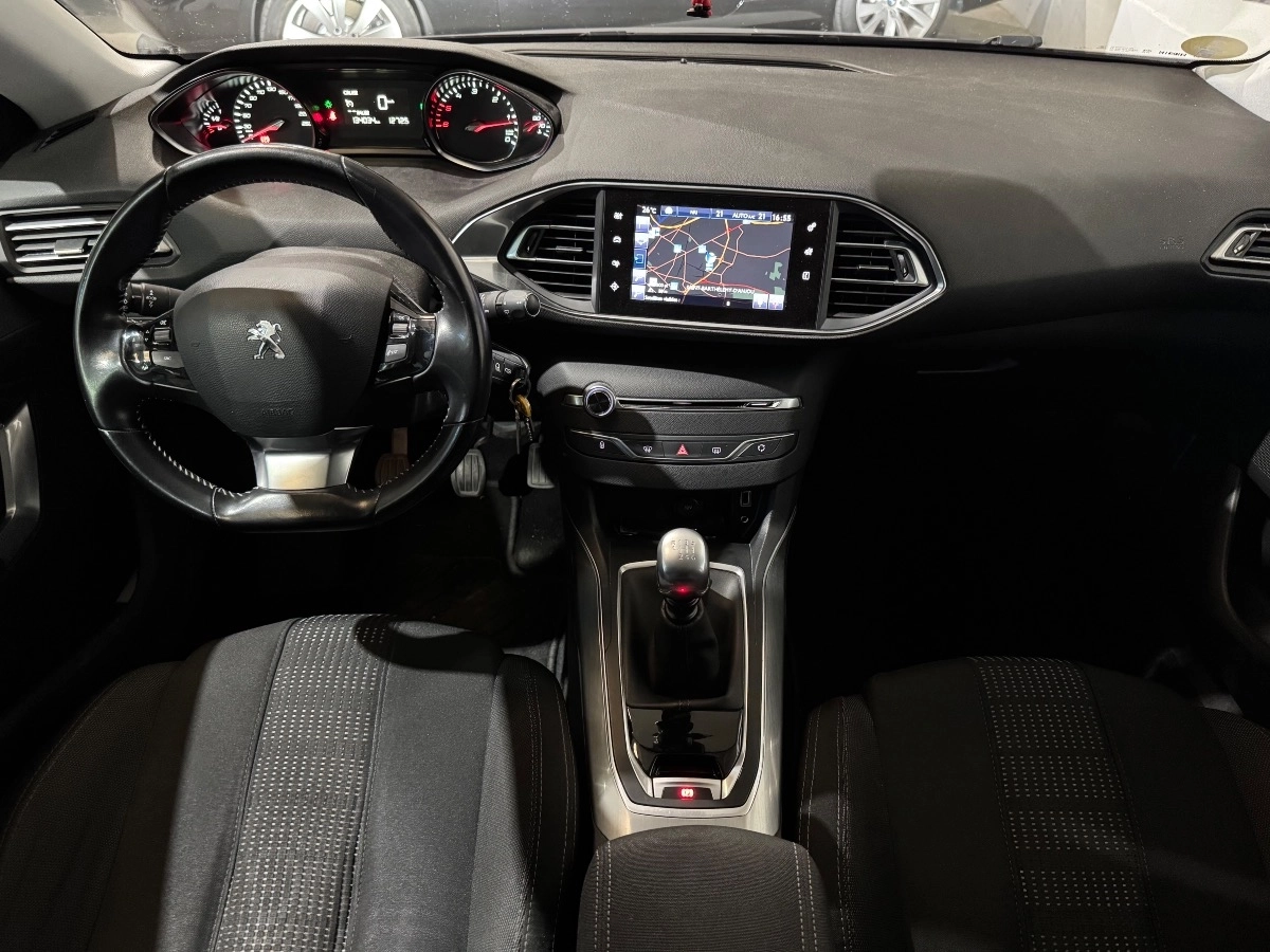 Peugeot 308 - photo 11