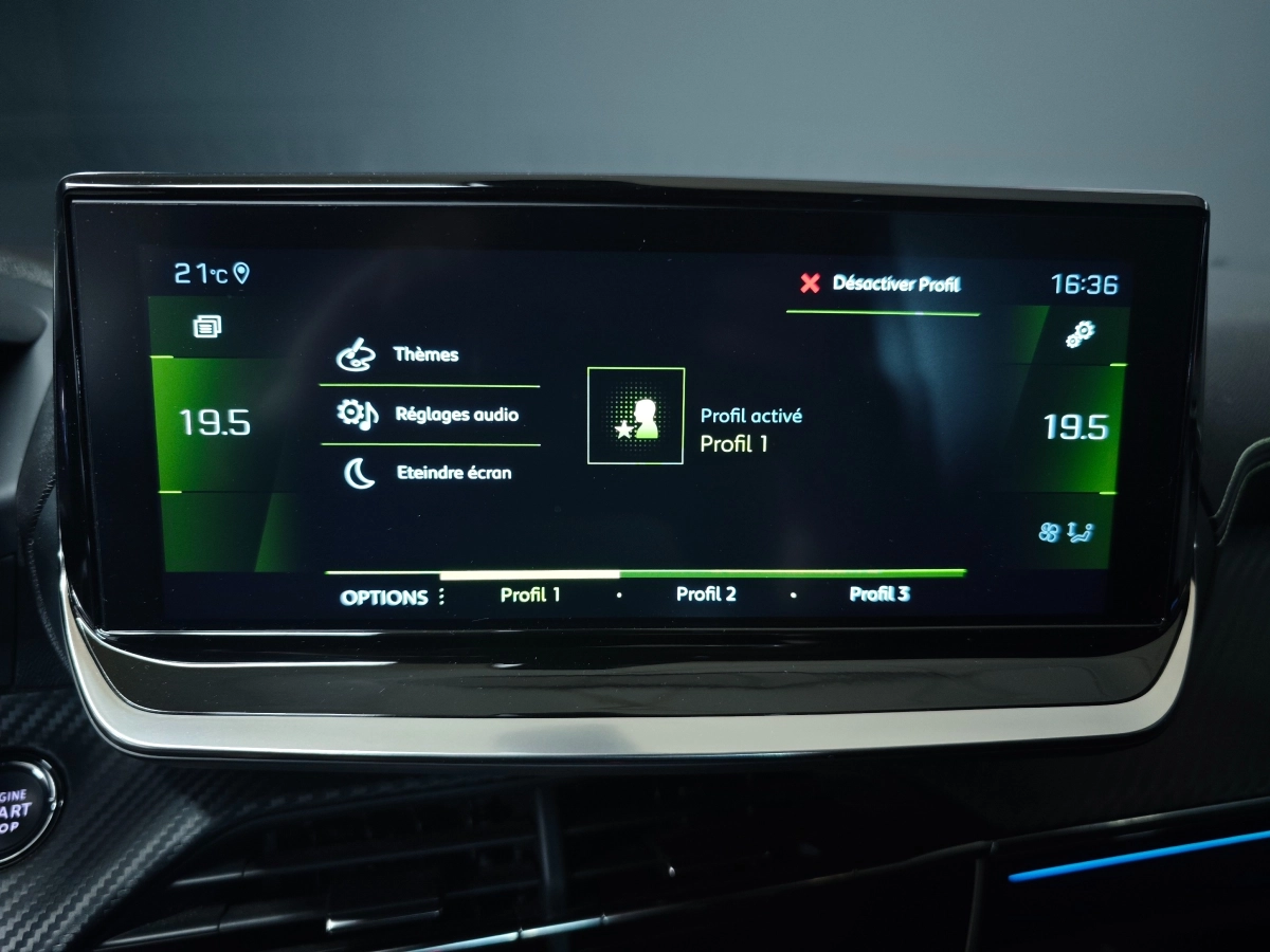 Peugeot 208 - photo 24