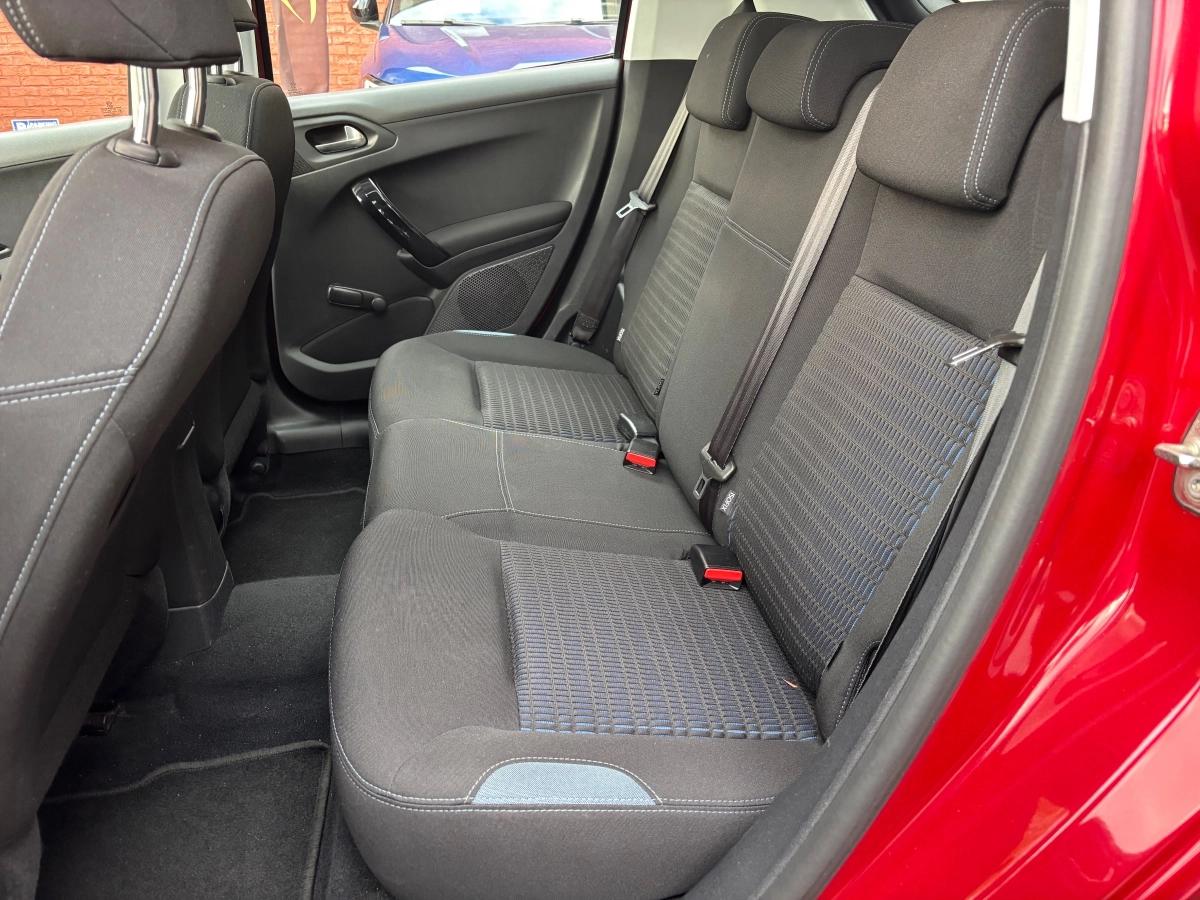 Aperçu indisponible de Peugeot 208