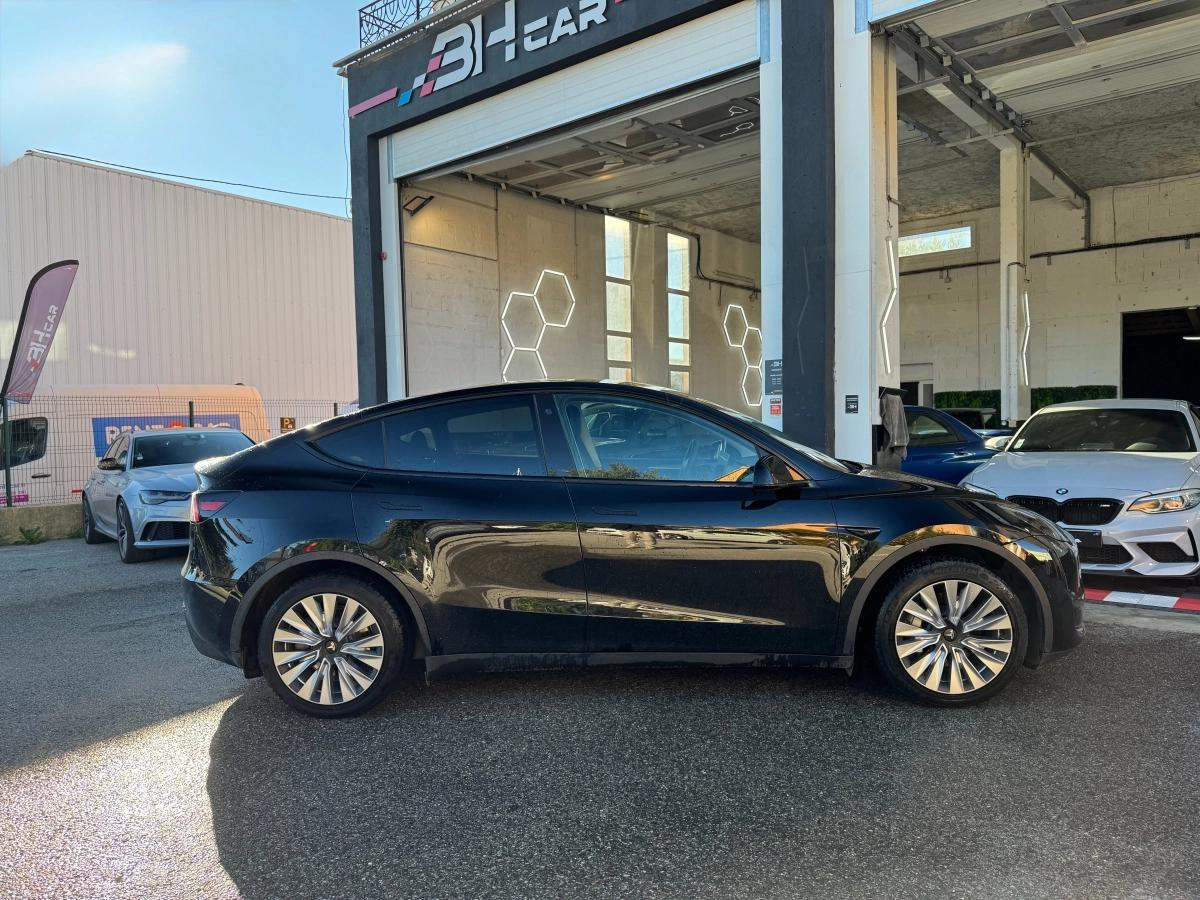 Aperçu indisponible de Tesla Model-y