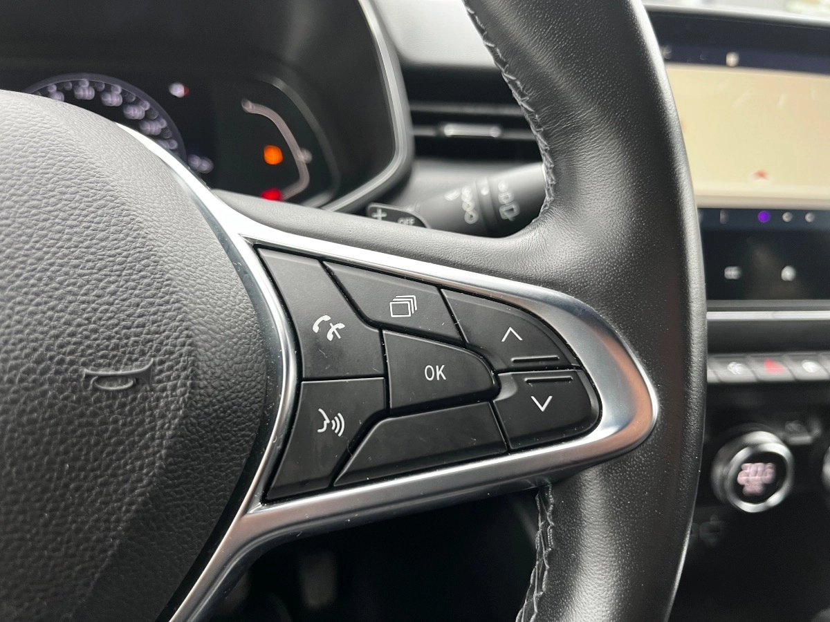 Renault Clio - photo 12