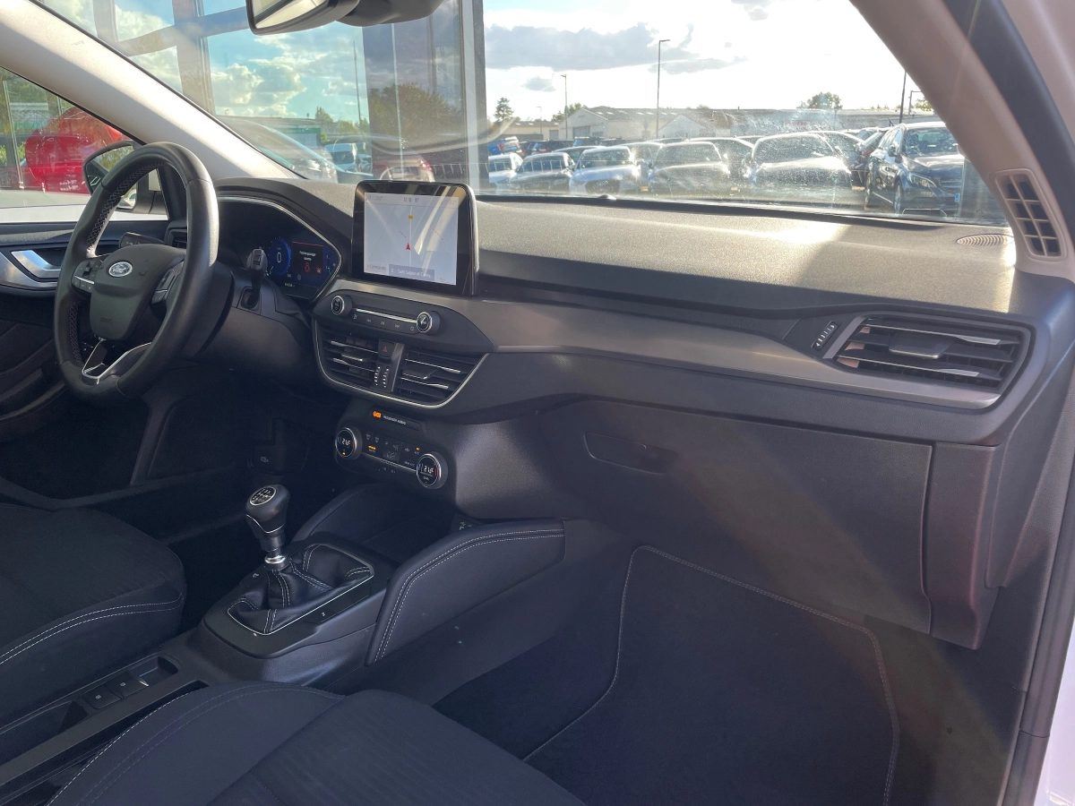 Ford Focus - photo 9
