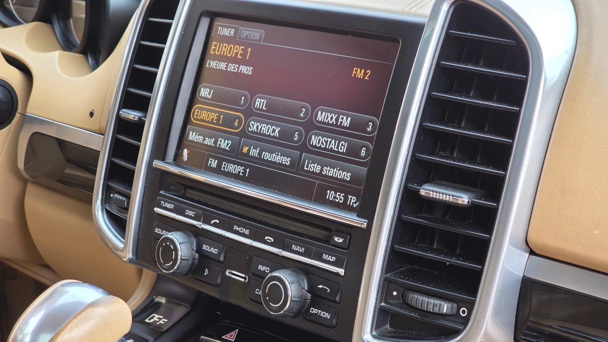 Porsche Cayenne - photo 18