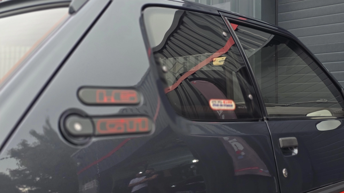 Peugeot 205 - photo 19