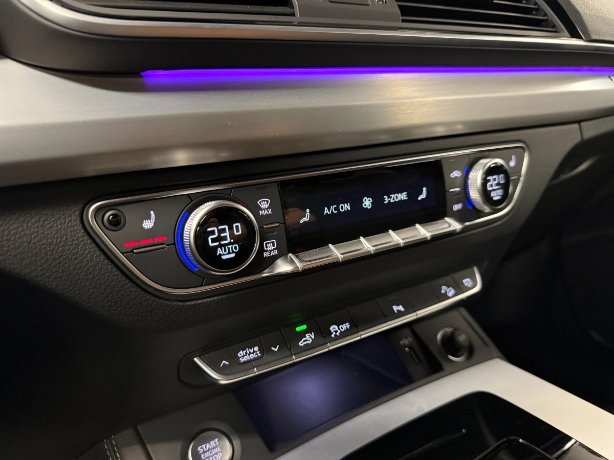 Audi Q5 - photo 15