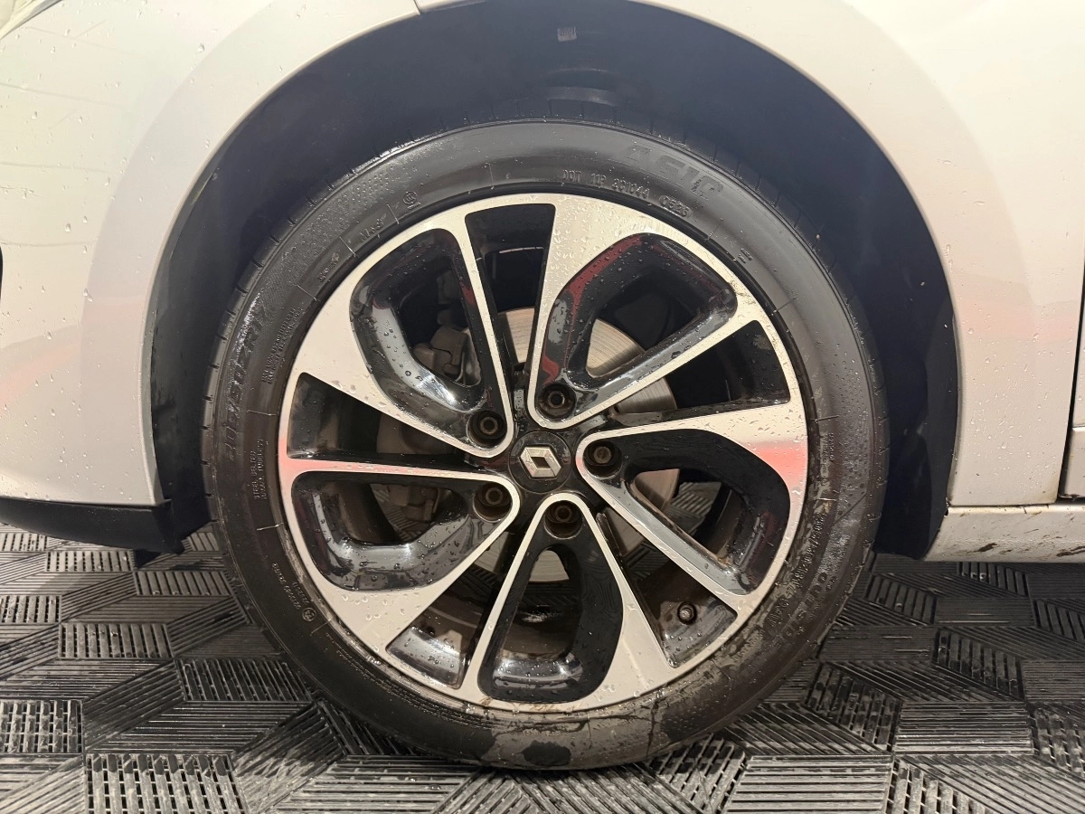 Renault Megane - photo 11