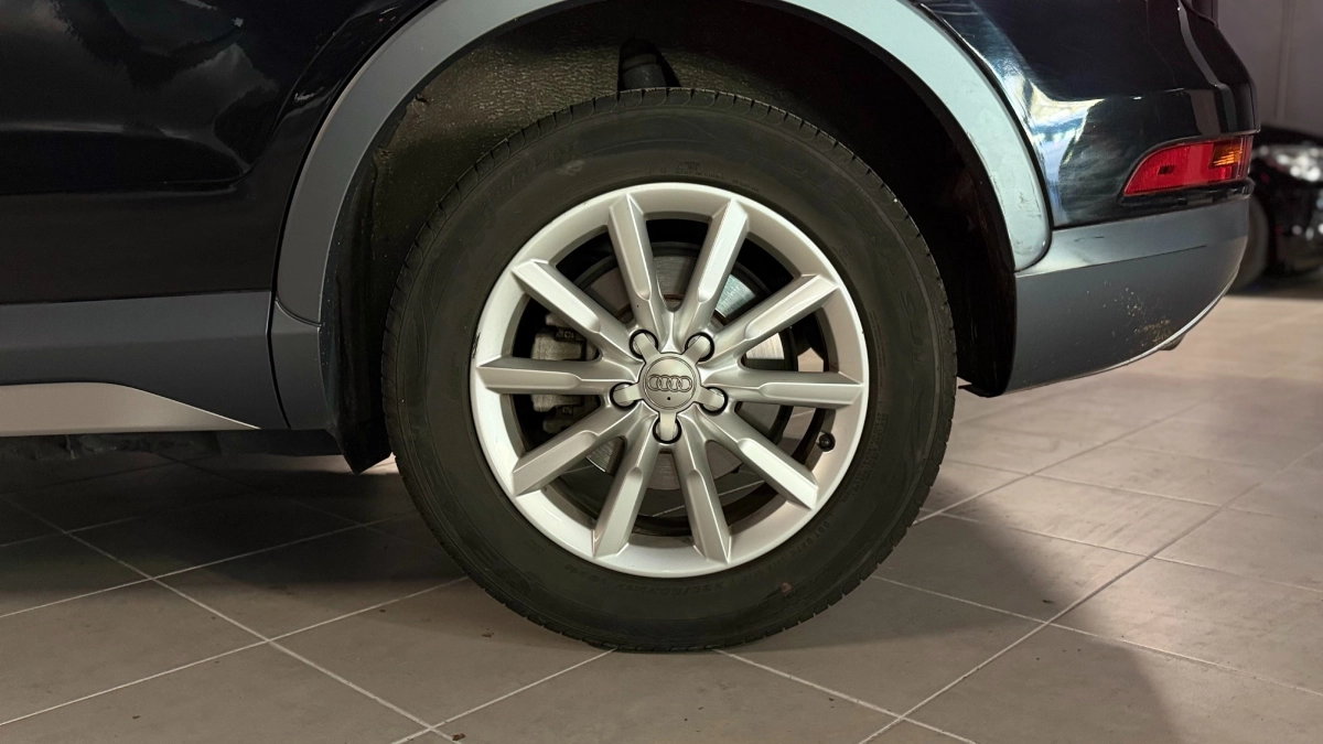 Audi Q3 - photo 14