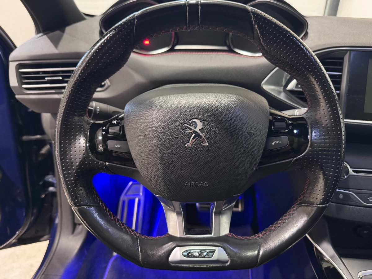 Peugeot 308 - photo 18
