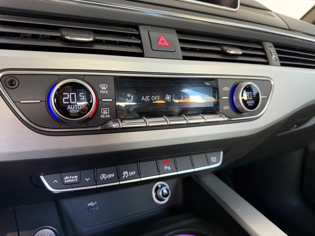 Audi A4 - photo 17