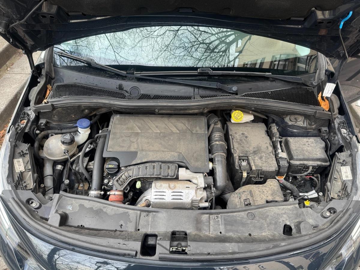 Peugeot 2008 GENERATION-I 1.2 PURETECH 110 ALLURE START-STOP