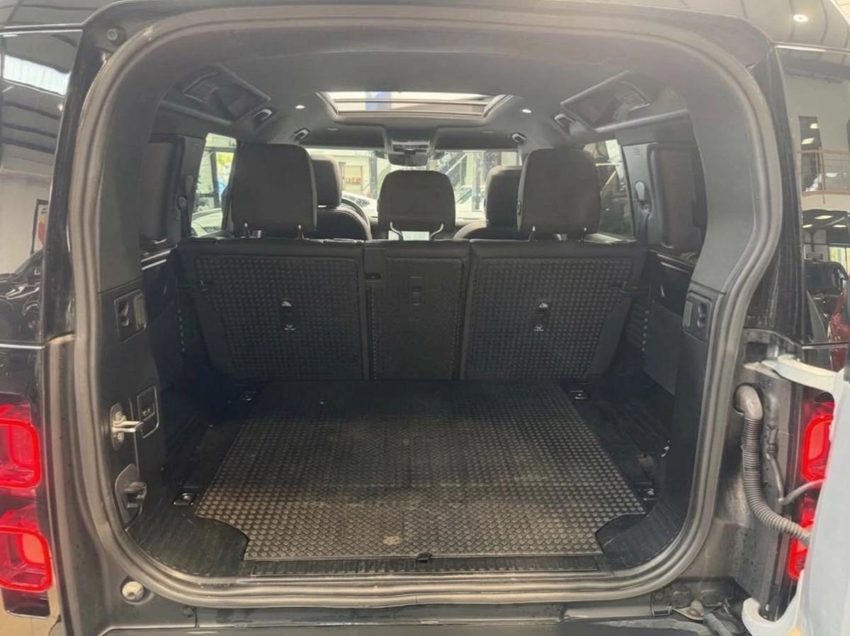 Land Rover Defender 110 3.0 D200 200 MHEV X-DYNAMIC 4WD BVA8 /ATTELAGE/TOIT PANO/CARPLAY/MERIDIAN/