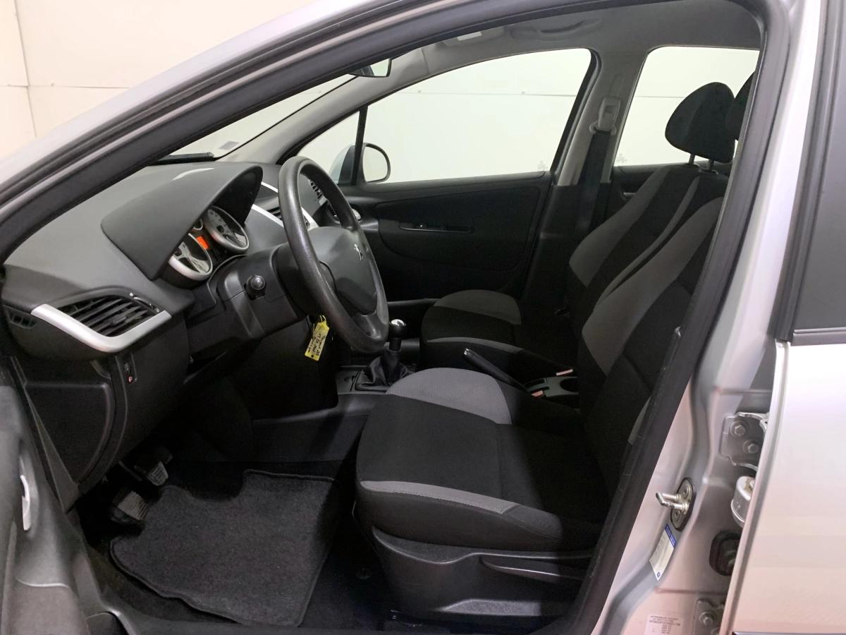 Aperçu indisponible de Peugeot 207