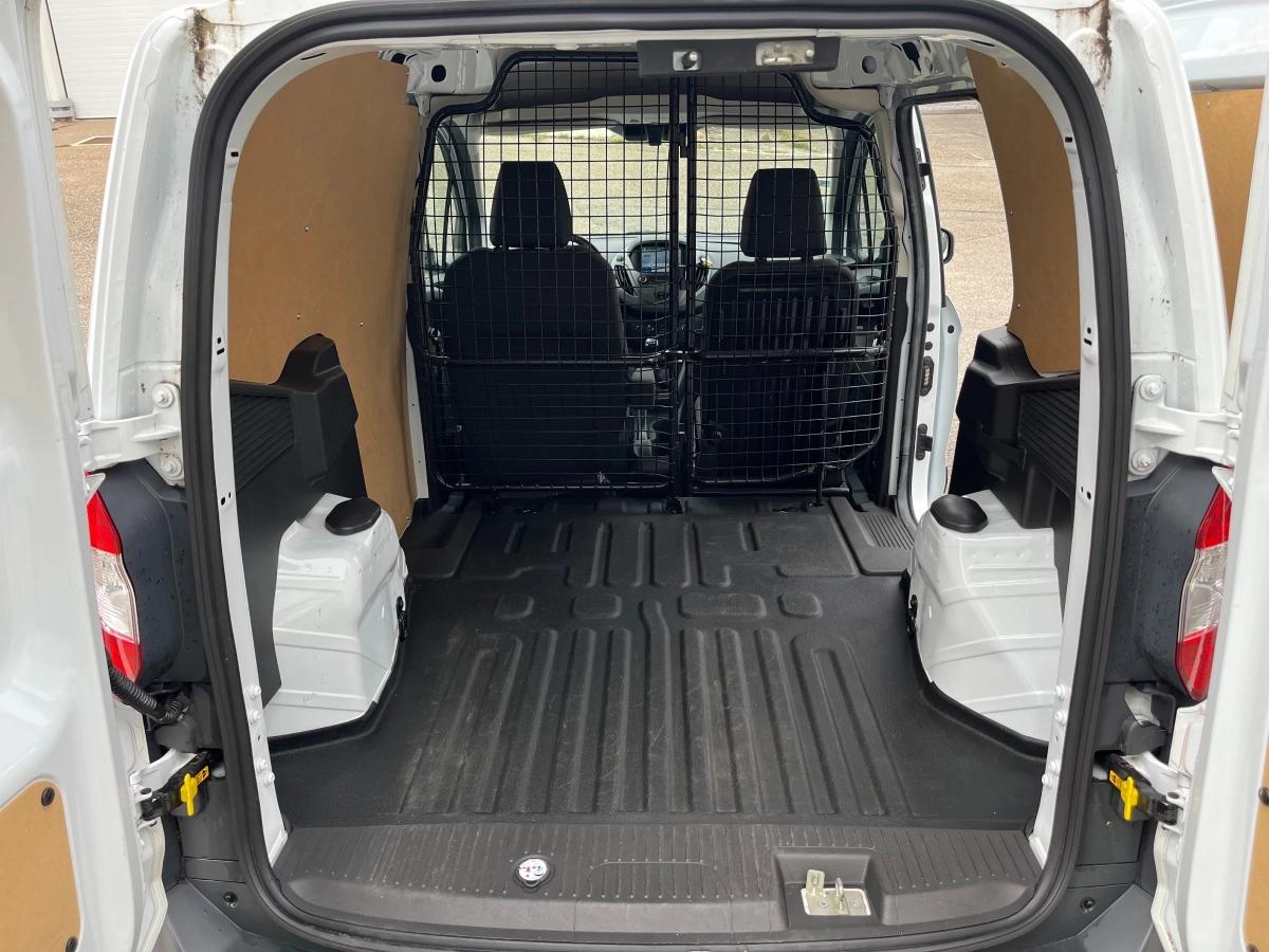 Ford Transit Courier FOURGON 1.5 TDCI 100 LIMITED