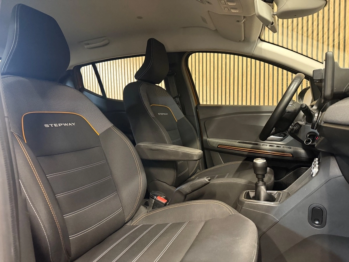 Dacia Sandero - photo 20