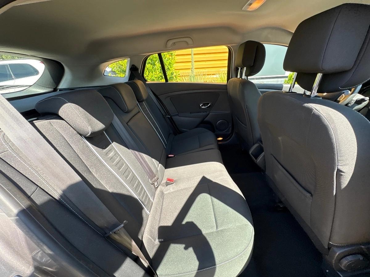 Renault Megane III ESTATE 1.5 DCI 110