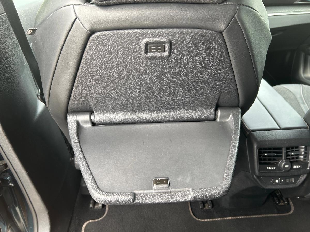 Peugeot 5008 GENERATION-II 1.5 BLUEHDI 130 GT LINE EAT BVA START-STOP