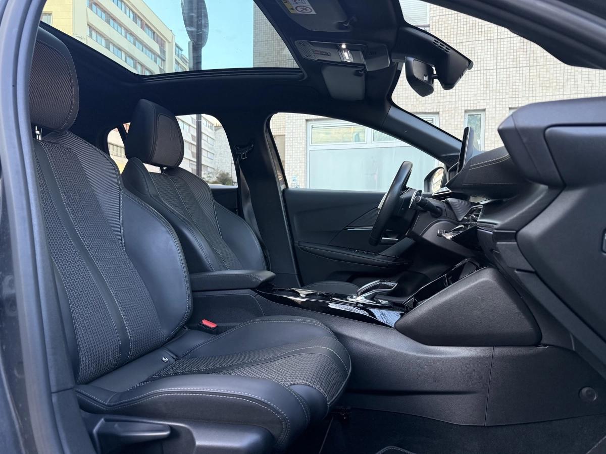 Peugeot 208 GENERATION-II 1.2 PURETECH 100 GT LINE EAT BVA START-STOP