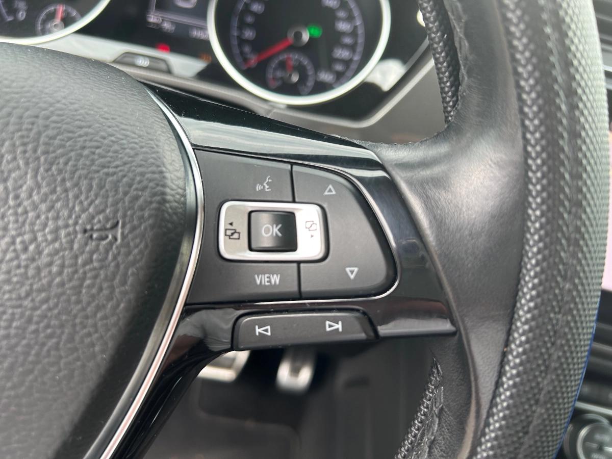 Volkswagen Touran 2.0 TDI 115 LOUNGE DSG BVA