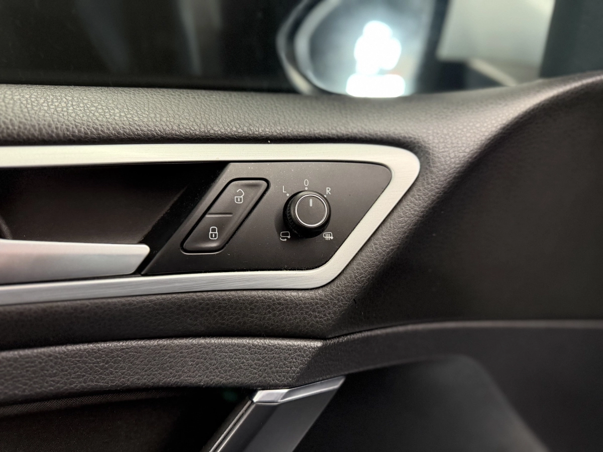 Volkswagen Golf - photo 20
